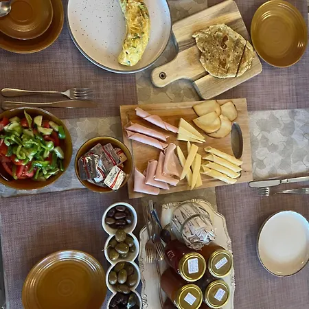 Evdokia Old Town מלון