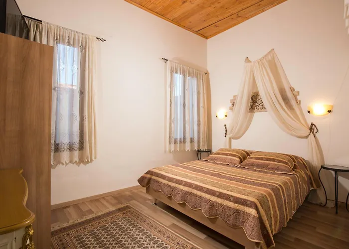 Evdokia Old Town 酒店 *